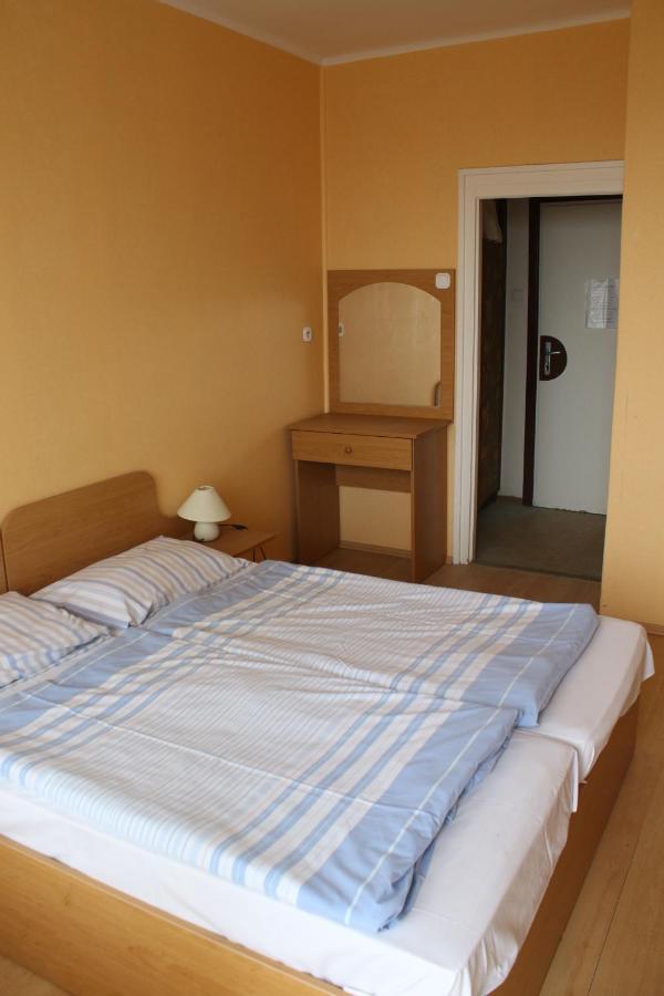 Manuela Ifjusagi Hotel Balatonfüred Dış mekan fotoğraf